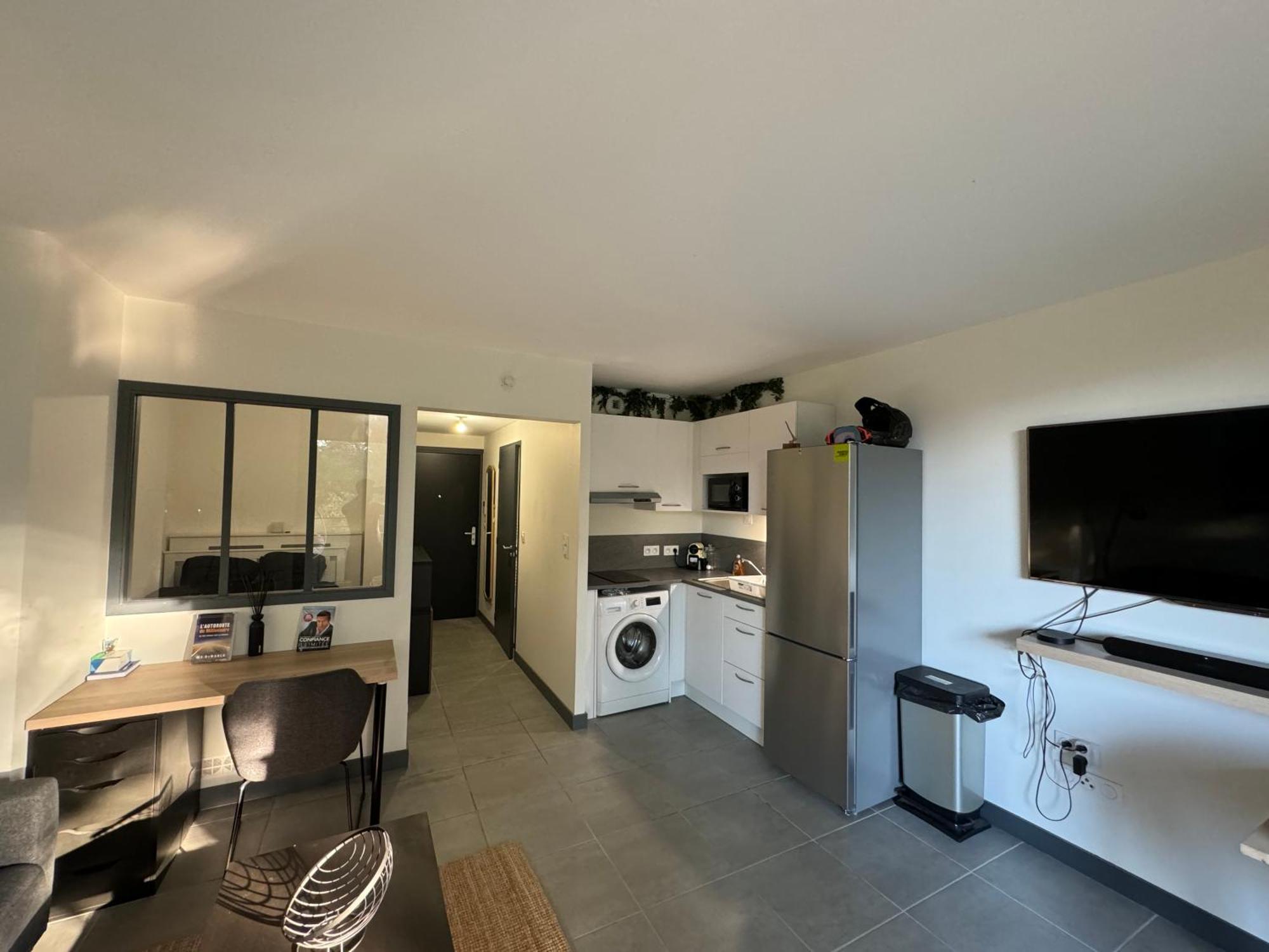 Tres Bel Appartement 戛纳 外观 照片